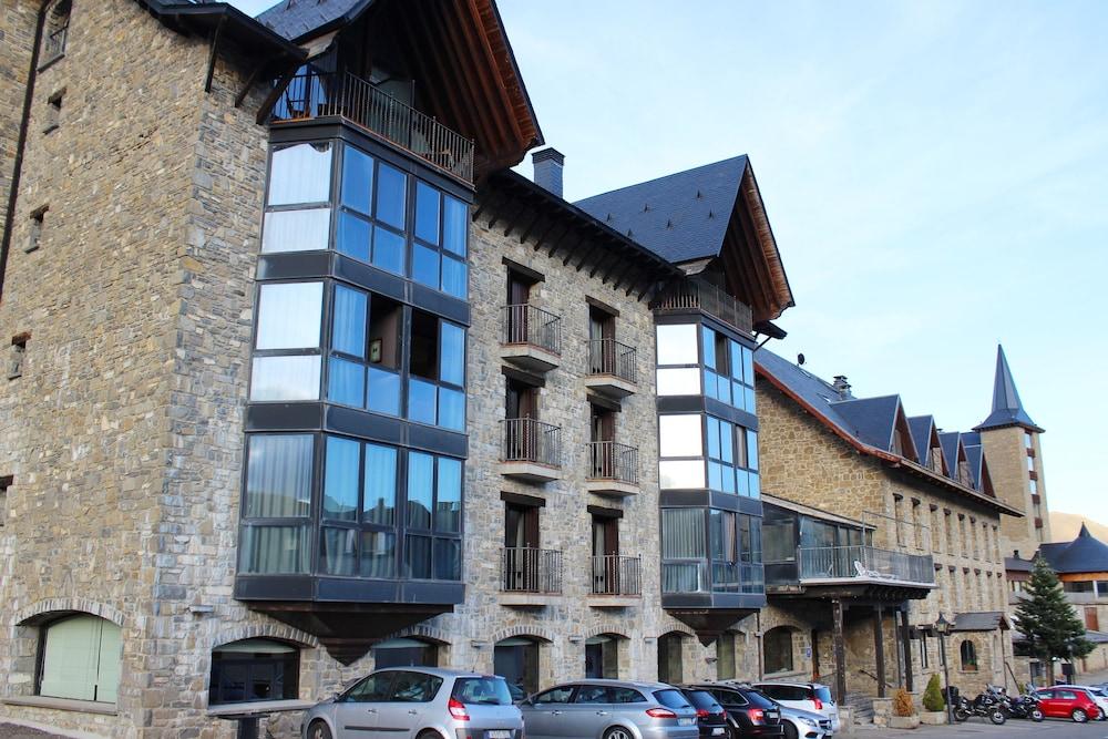 Hotel Snoe De Sallent 3 3*