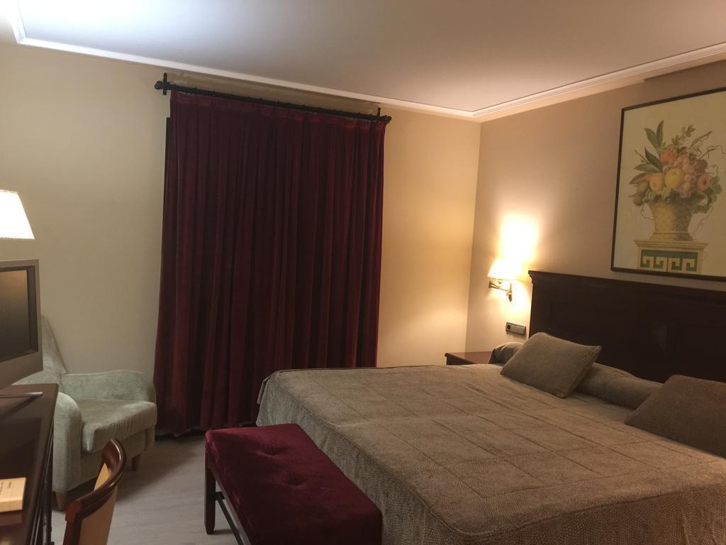 Hotel Snoe De Sallent 3